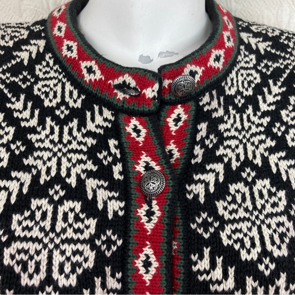LL Bean VTG Nordic Snowflake Pattern Cardigan - Picture 4 of 13